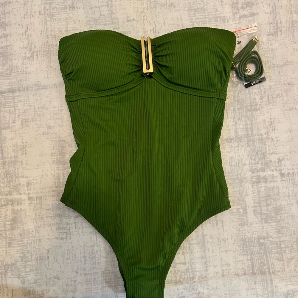 Elegant Green Strapless Women's One Piece Swimsuit